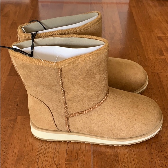 🇺🇸 3/$11 Must bundle any 3 🇺🇸 for discount - Picture 3 of 8